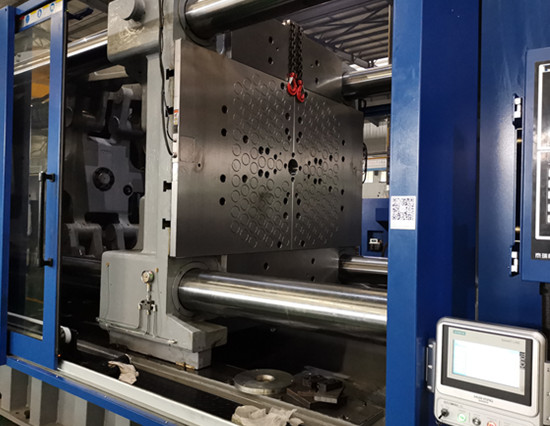 注塑機(jī)合模力&注塑機(jī)噸位有什么關(guān)系？