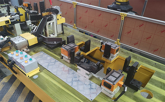 自動(dòng)化電永磁_(tái)焊接工裝磁力夾具